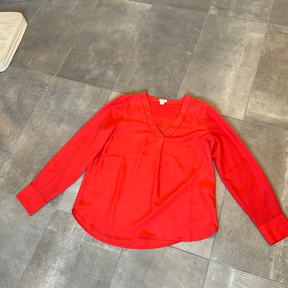 EUC J Crew Factory Red V Neck - Picture 1 of 1